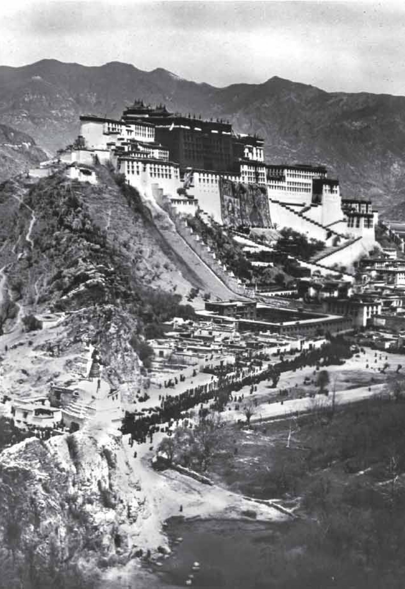The-13th-Dalai-Lama-38-